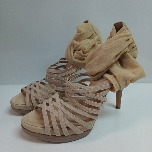 FENDI STRAPPY SANDALS - Picture 3 of 17